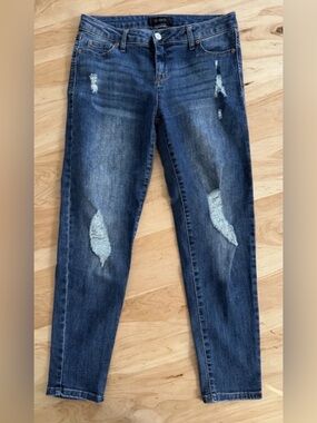 Women’s Distressed Blue Denim Jeans